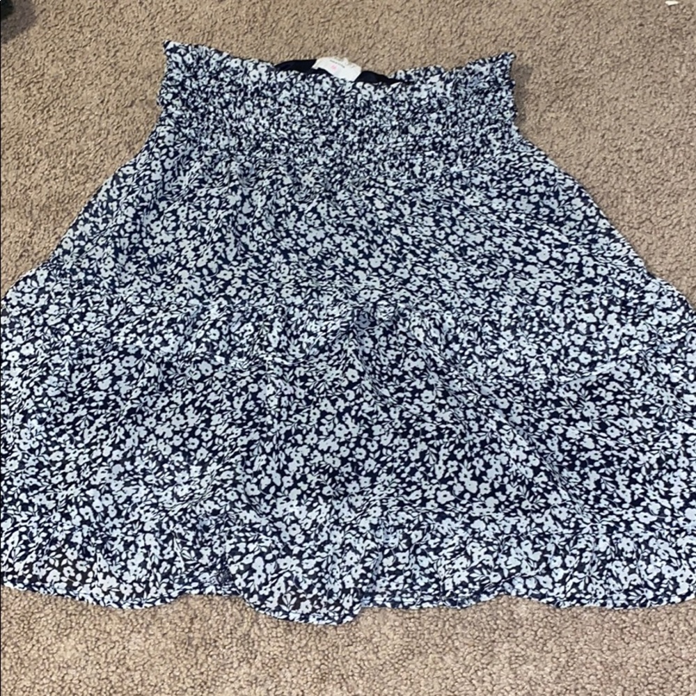 Ruffled skirt